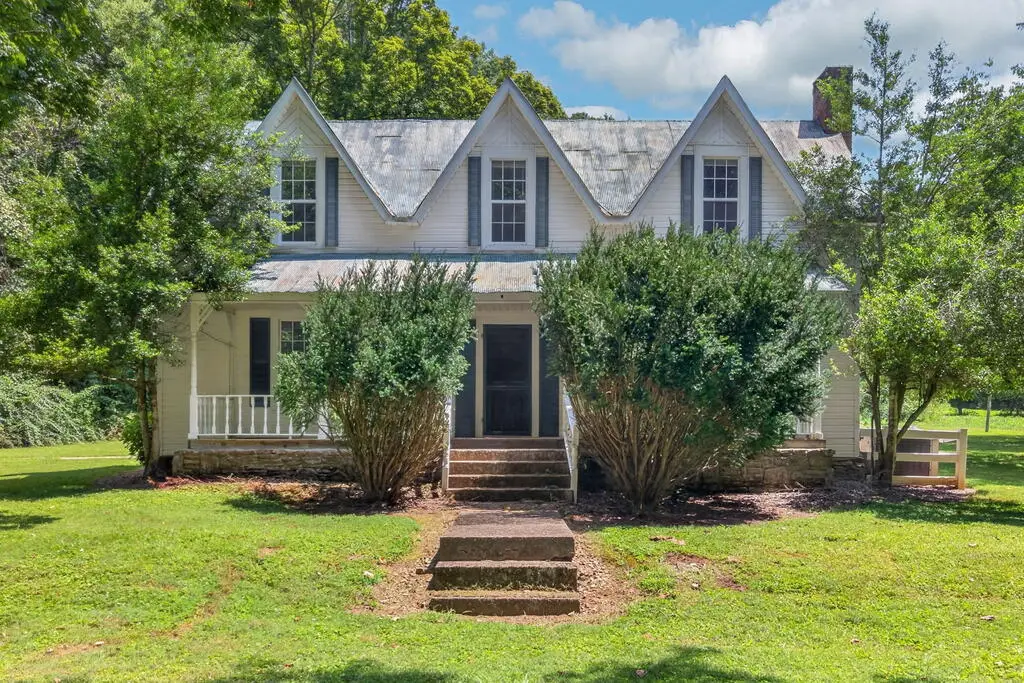 527 Ward Fork Rd, Whitleyville, TN 38588 - #1