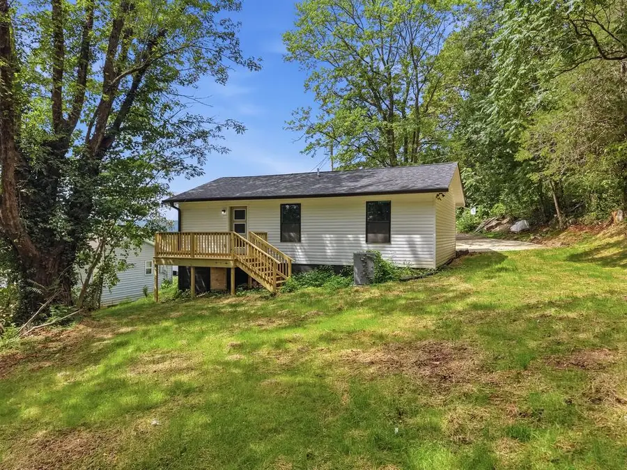815 Water Street, Livingston, TN 38570 - #3