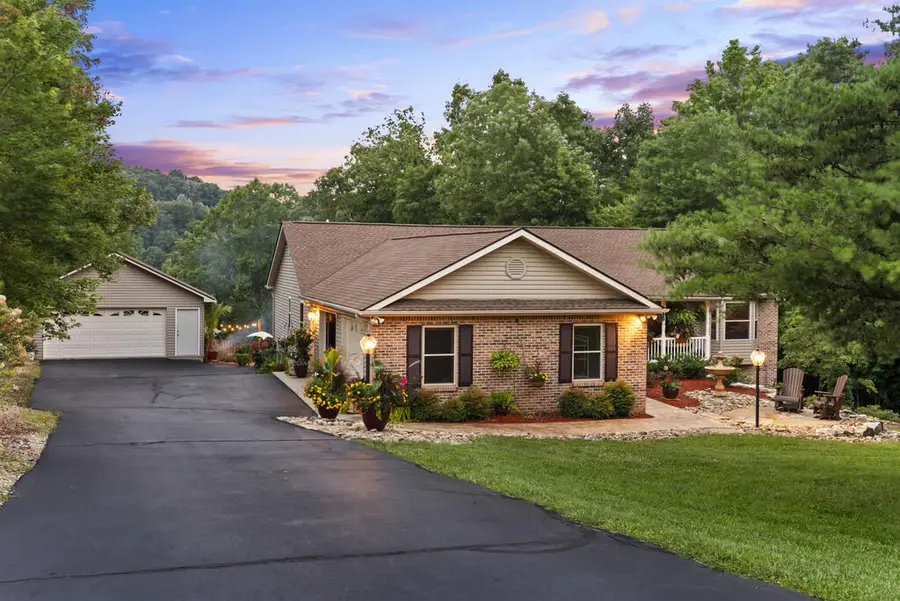 1014 Sunset Ridge Dr, Crossville, TN 38571 - #2