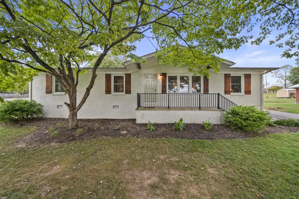 516 Madison Ave, Sparta, TN 38583 - #1