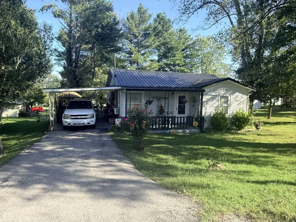 600 4th Street, Burkesville, KY 42717 - #1