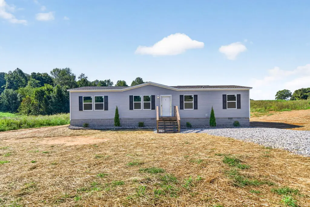 197 Petty Rd, Sparta, TN 38583 - #1