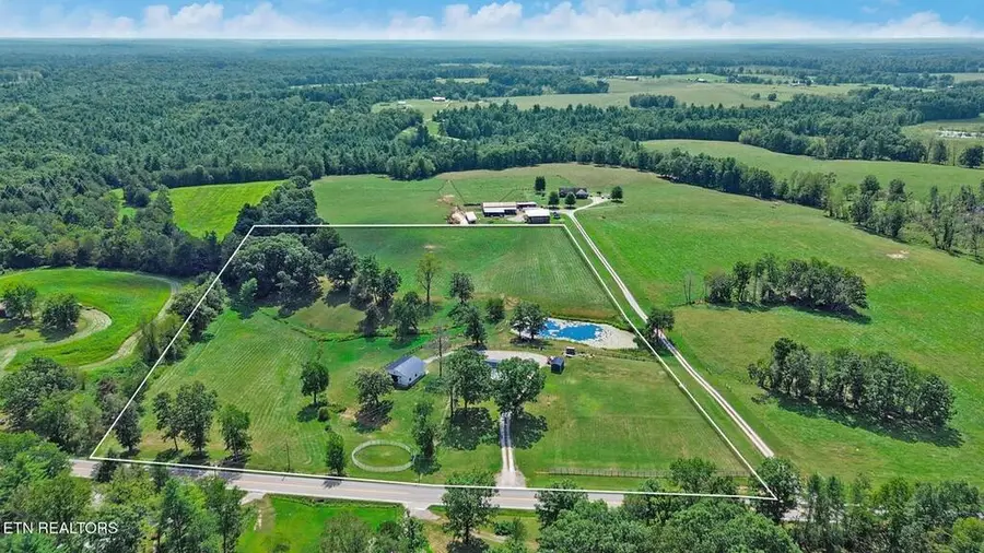 3854 Rugby Pike, Allardt, TN 38504 - #3