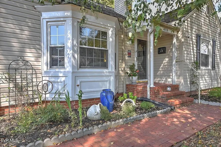 413 W D St, Elizabethton, TN 37643 - #2