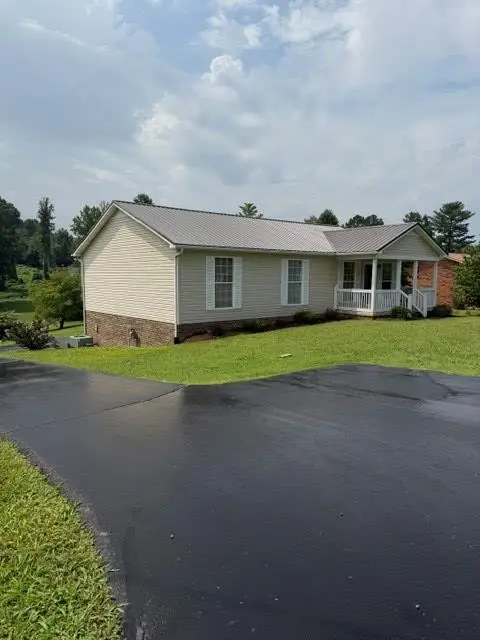 208 SE Valley St., Sparta, TN 38583 - #1