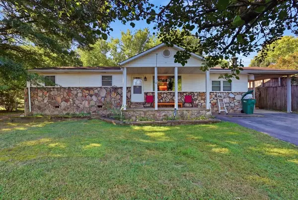 45 Lee Cir, CROSSVILLE, TN 38555