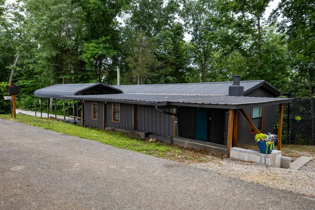 655 Mary Gardner, Sparta, TN 38583 - #1