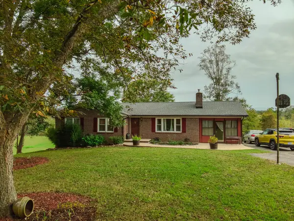 2799 Doran Rd, SPARTA, TN 38583