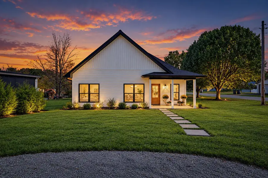 304 W Stewart Ave, Monterey, TN 38574 - #2