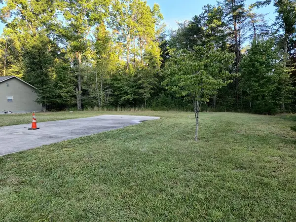 227 Thrushwood Drive, CROSSVILLE, TN 38558