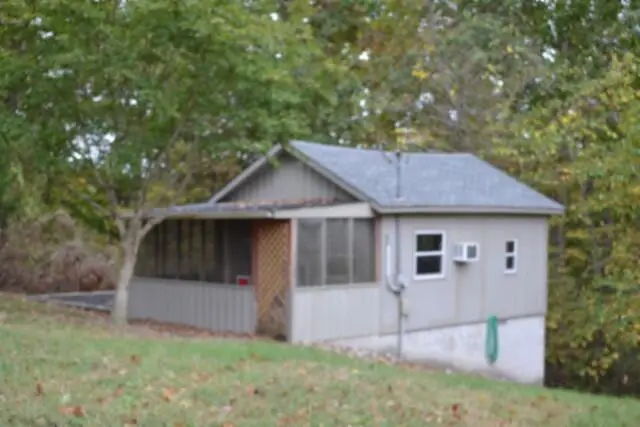 128 Cummins Ct, Celina, TN 38551 - #3