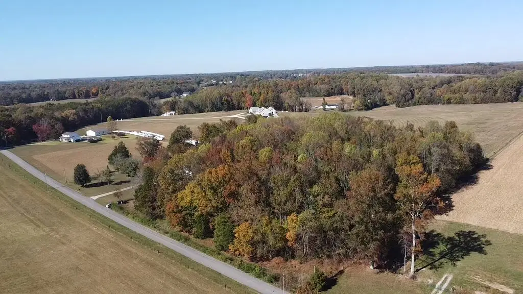 618 W D White Rd, Sparta, TN 38583 - #1