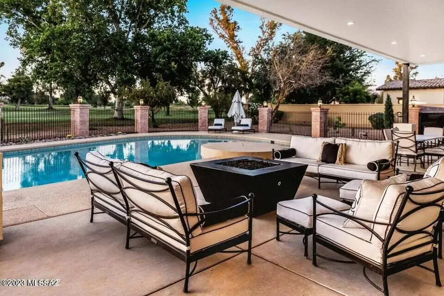 8021 N Della Robia Place, Tucson, AZ 85742 - Image #3