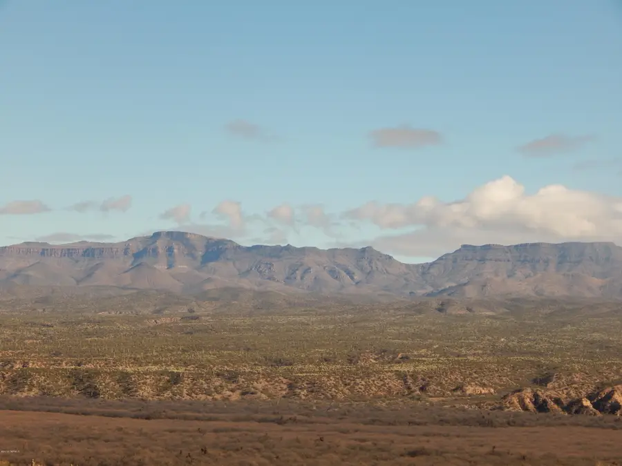 Barrows Place, Mammoth, AZ 85618 - Image #2