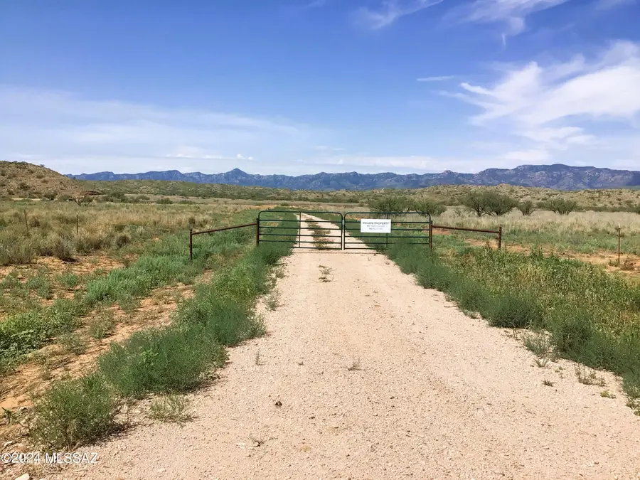 37.04ac Warpaint Path #10, Bonita Klondyke, AZ 85643 - Image #2