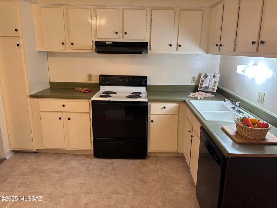 6352 N Barcelona Lane #106, Tucson, AZ 85704 - Image #2