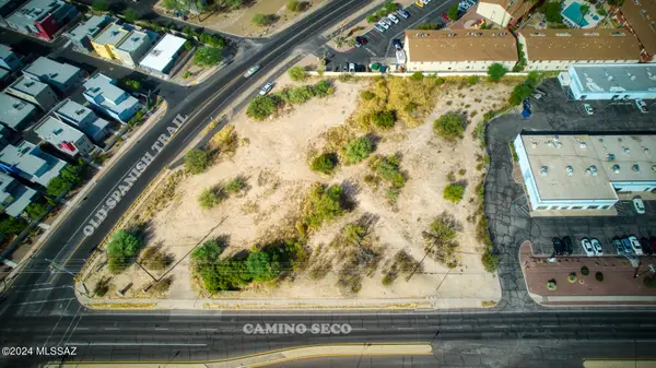 396 S Camino Seco, Tucson, AZ 85710