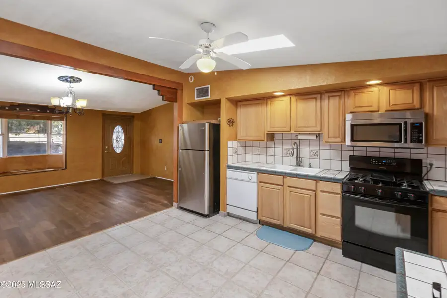 325 S Mcnab Parkway, San Manuel, AZ 85631 - Image #3