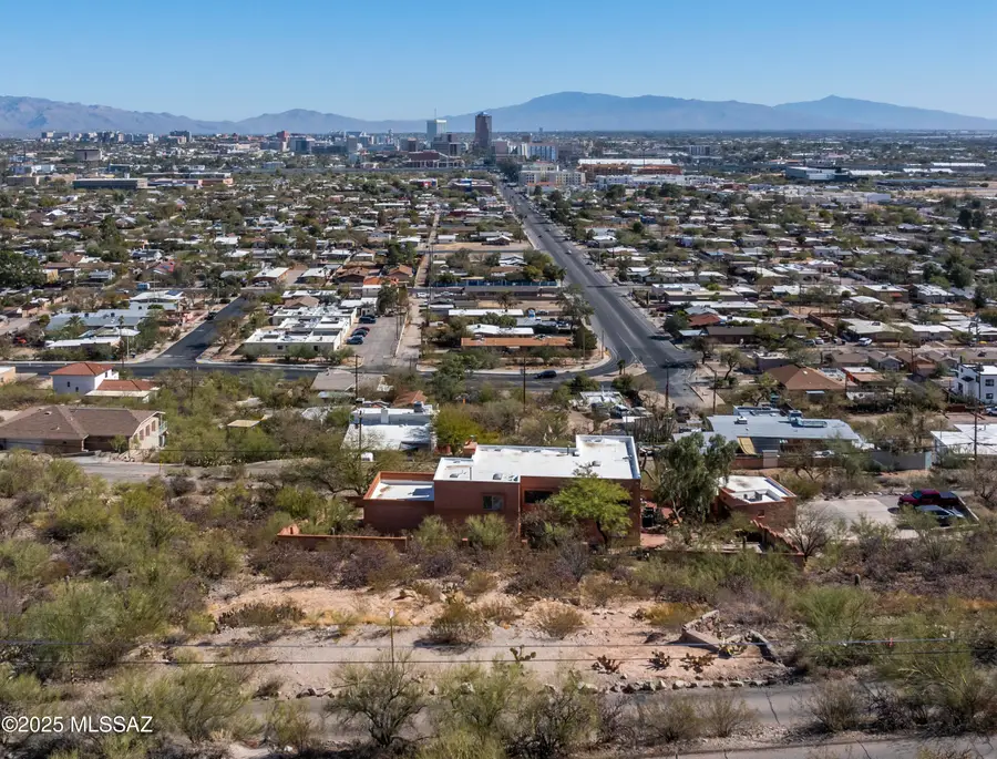 16 N Panorama Circle #43, Tucson, AZ 85745 - Image #2