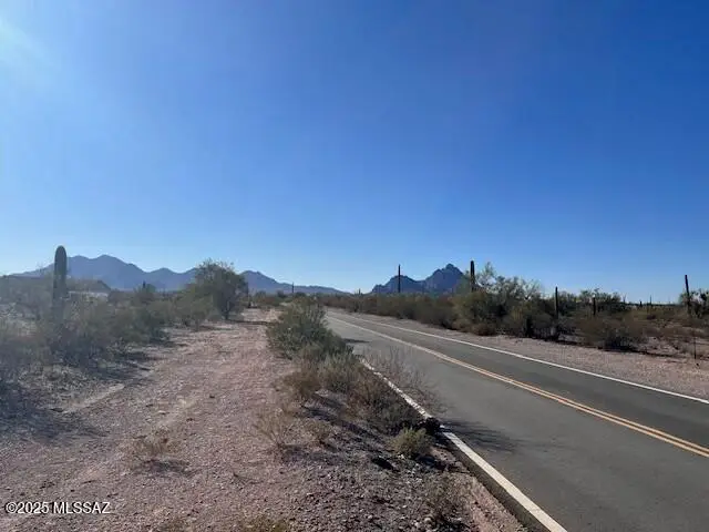 21241 W Silverbell Road, Marana, AZ 85653 - Image #3