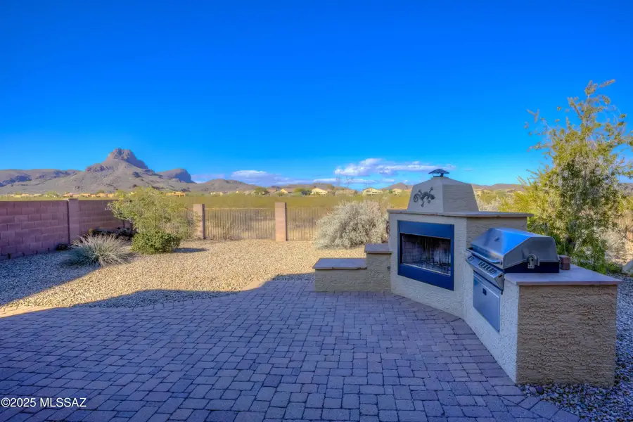 8273 N Amber Burst Drive, Tucson, AZ 85743 - Image #2