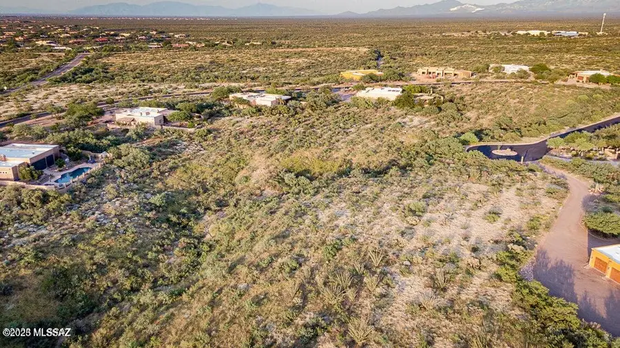 742 E Well Rock, Green Valley, AZ 85614 - Image #2