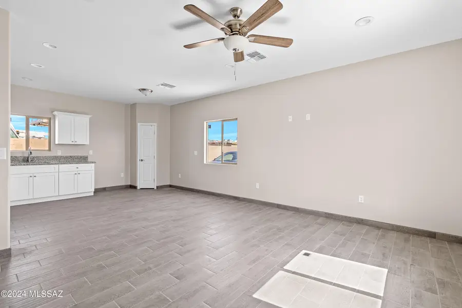 1358 N Apache Drive, Tucson, AZ 85745 - Image #3