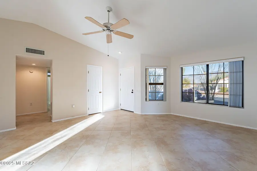 14385 N Coyote Canyon Lane, Oro Valley, AZ 85755 - Image #2