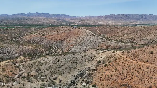 1403 Va San Cayetano, Rio Rico, AZ 85648