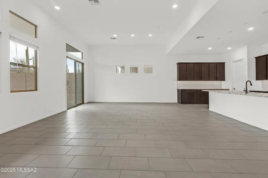 14699 N Blue Juniper Lane, Marana, AZ 85658 - Image #2