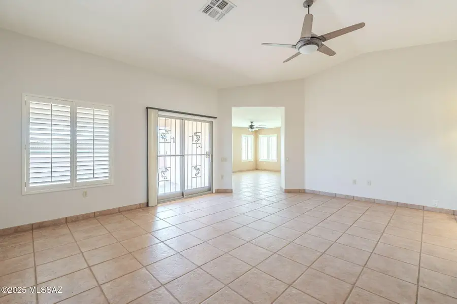 312 N Cedar Crest Drive, Green Valley, AZ 85614 - Image #3