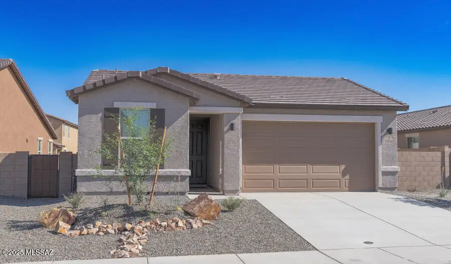 10618 W Walker Brown Drive, Marana, AZ 85653 - Image #2