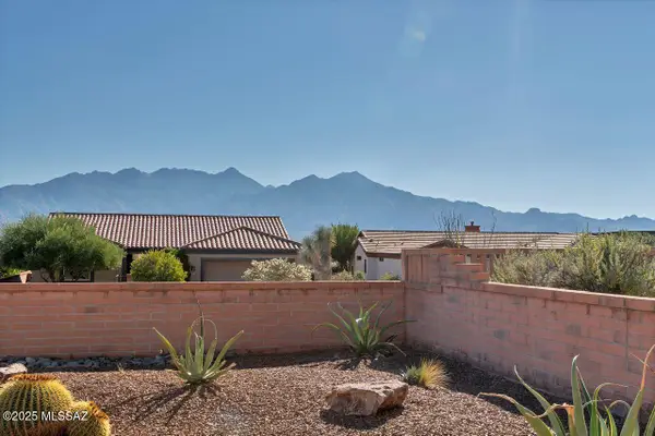 4769 S Meadow Ridge Drive, Green Valley, AZ 85622