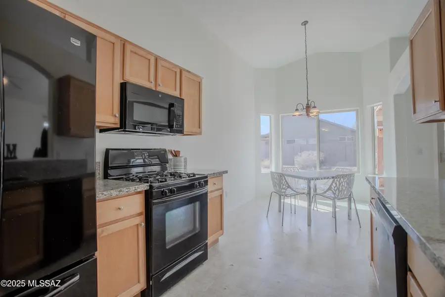 7871 W Sacramento Hill Drive, Tucson, AZ 85743 - Image #2