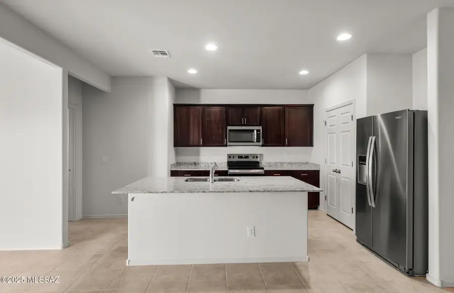 834 W Calle El Teclado, Sahuarita, AZ 85629 - Image #3