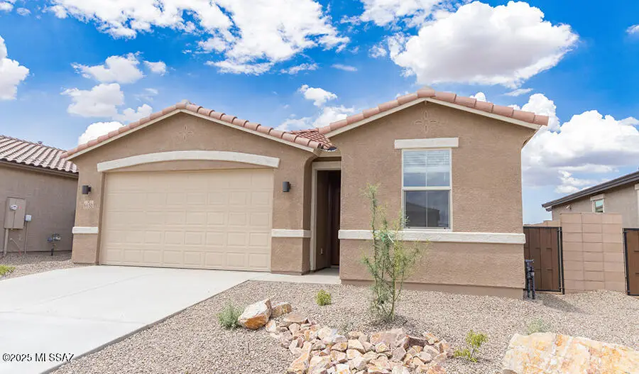 6642 W Island Creek Lane, Tucson, AZ 85757 - Image #2