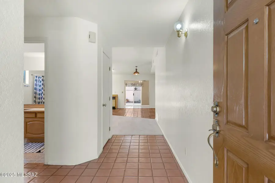 8094 N Streamside Avenue, Tucson, AZ 85741 - Image #2