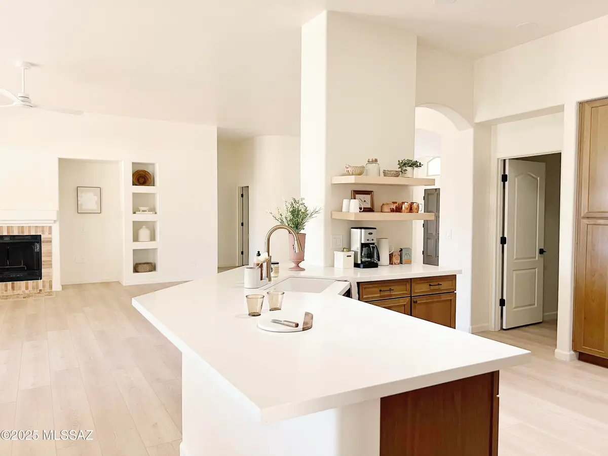 13940 N Bentwater Drive, Oro Valley, AZ 85755 - Image #1