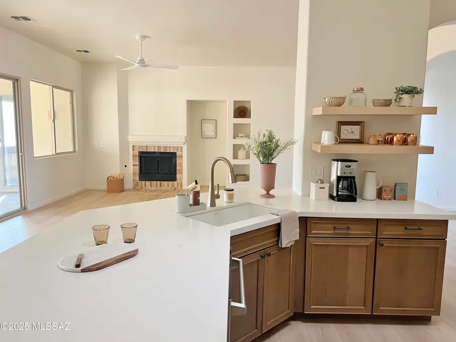 13940 N Bentwater Drive, Oro Valley, AZ 85755 - Image #3