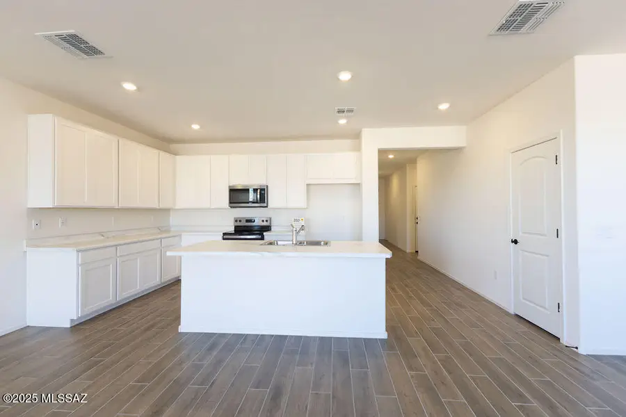 898 W Calle Bombona, Sahuarita, AZ 85629 - Image #2