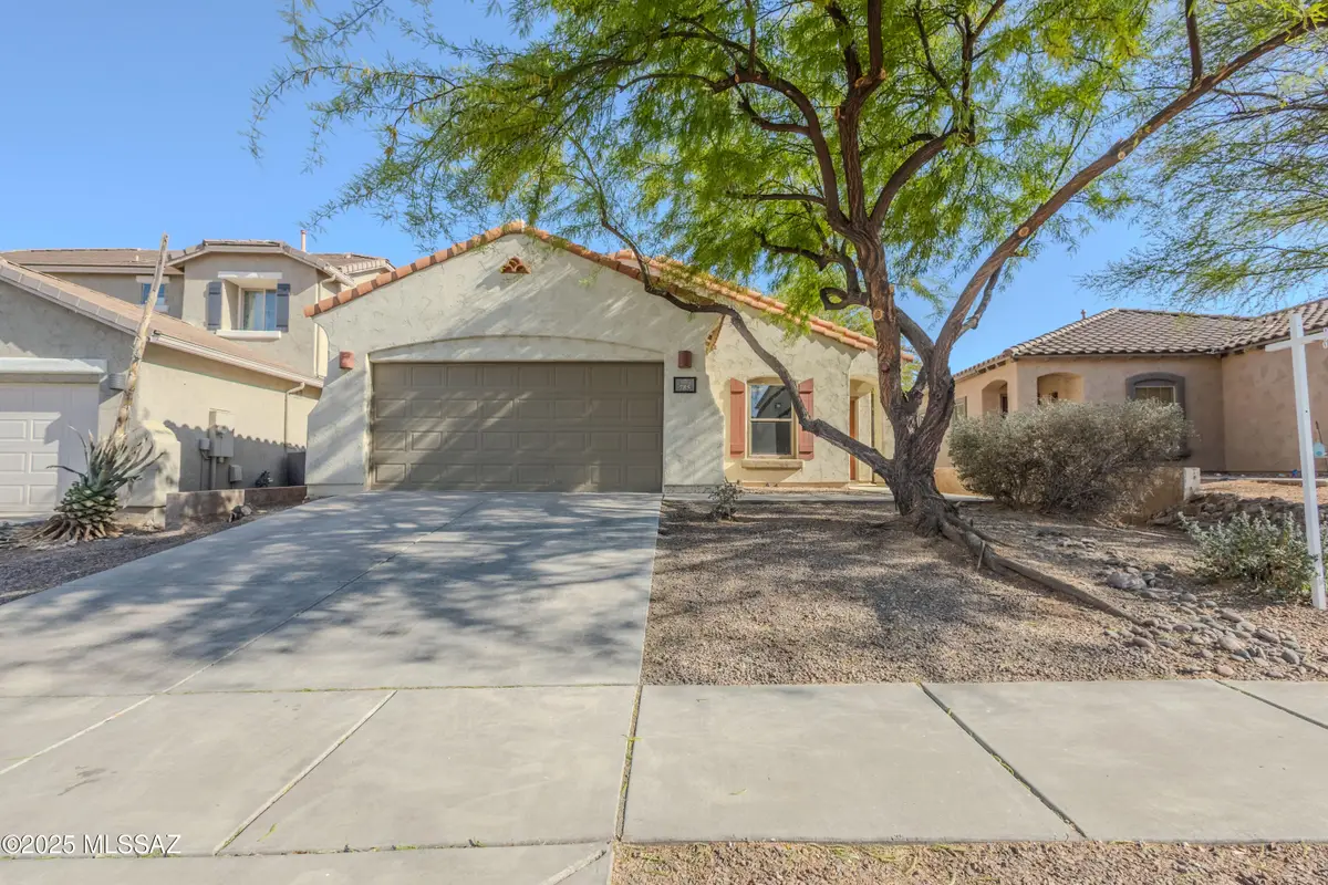 785 W Calle Valenciana, Sahuarita, AZ 85629 - Image #1