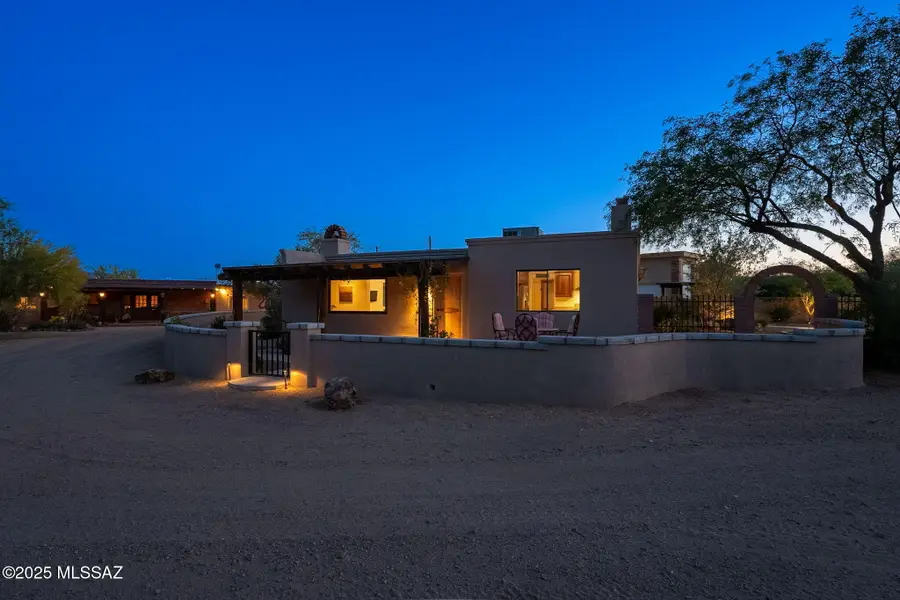 17300 S Camino Cartagena, Sahuarita, AZ 85629 - Image #2