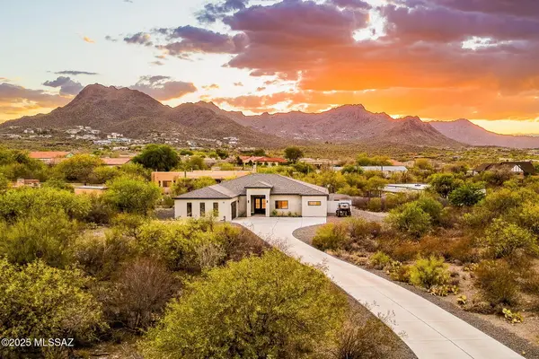 885 N Windbell Circle, Tucson, AZ 85745