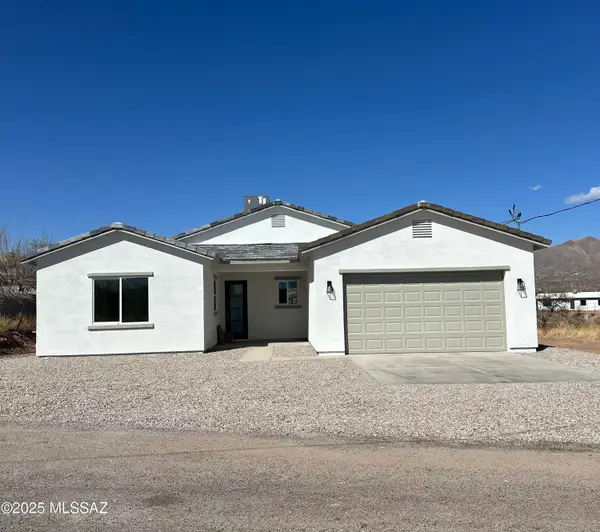 582 Alcanfor, Rio Rico, AZ 85648