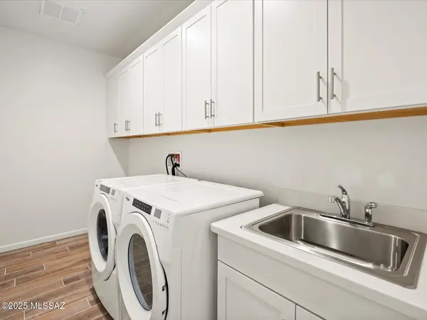 10414 E Silver Fox Drive, Tucson, AZ 85748