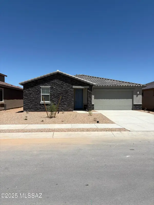 8339 S Charles Young Way, Vail, AZ 85641