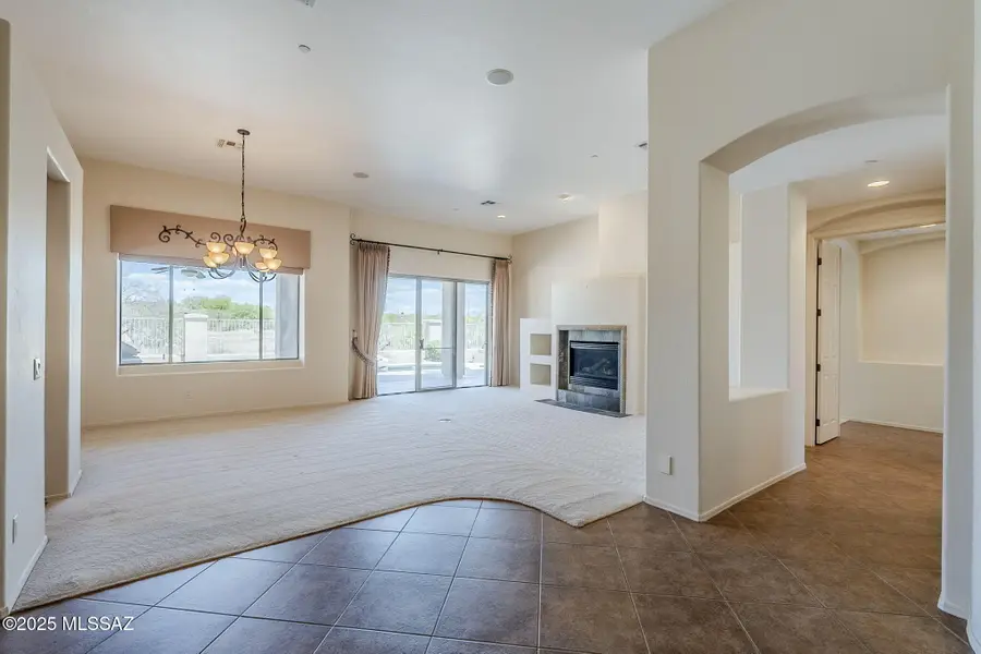 692 W Bright Canyon Drive, Oro Valley, AZ 85755 - Image #3