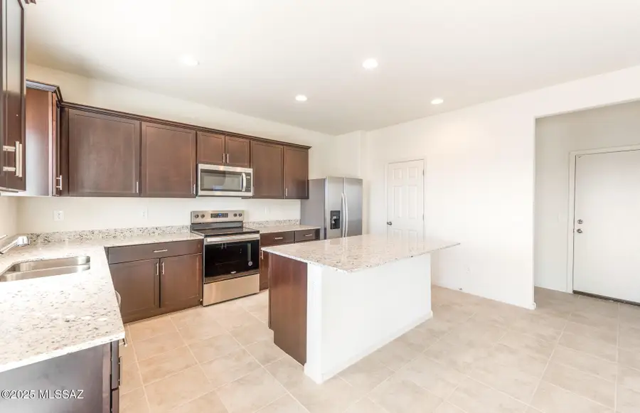 829 W Calle El Teclado, Sahuarita, AZ 85629 - Image #2