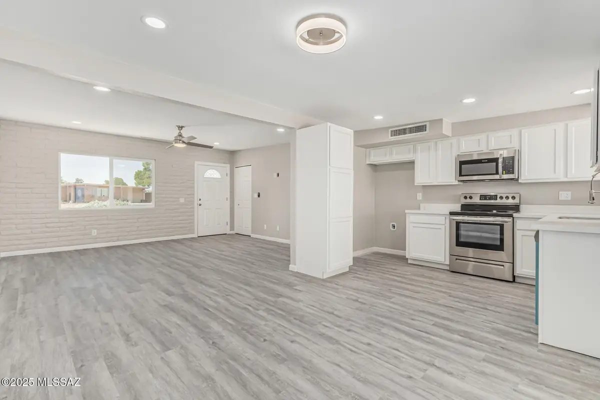 7735 E Basswood Place, Tucson, AZ 85730 - Image #1