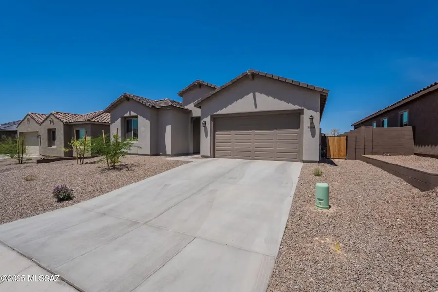 14439 N Twin Saguaro Drive, Marana, AZ 85658 - Image #2